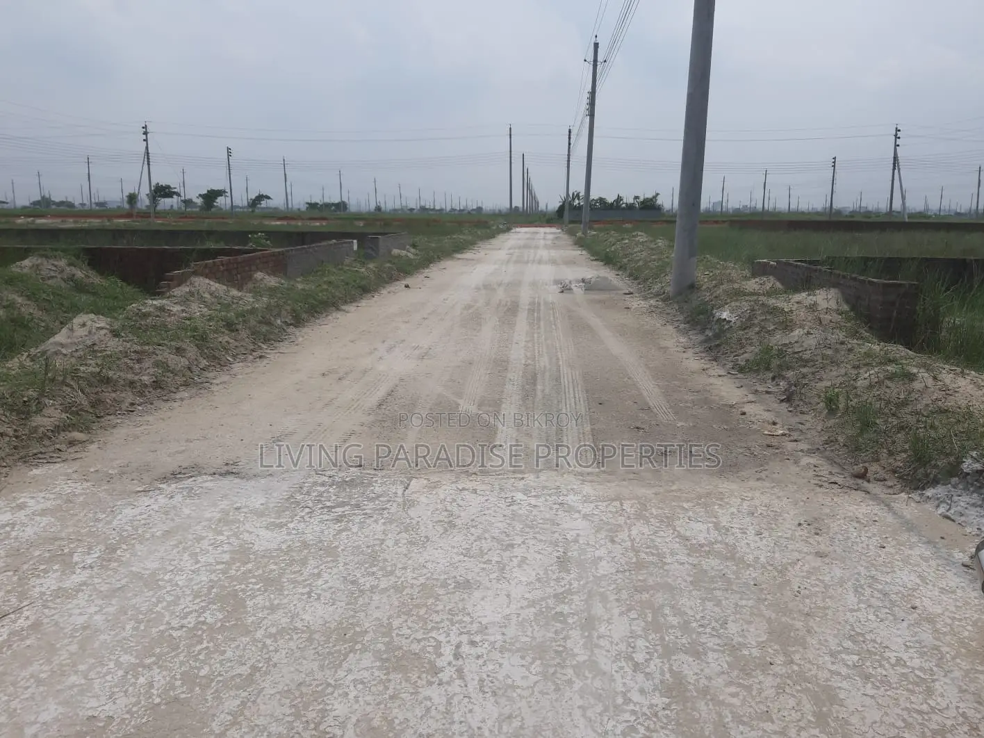 P-Extension || South Face || 4 Katha Plot || Urgent Sale in Basundhara