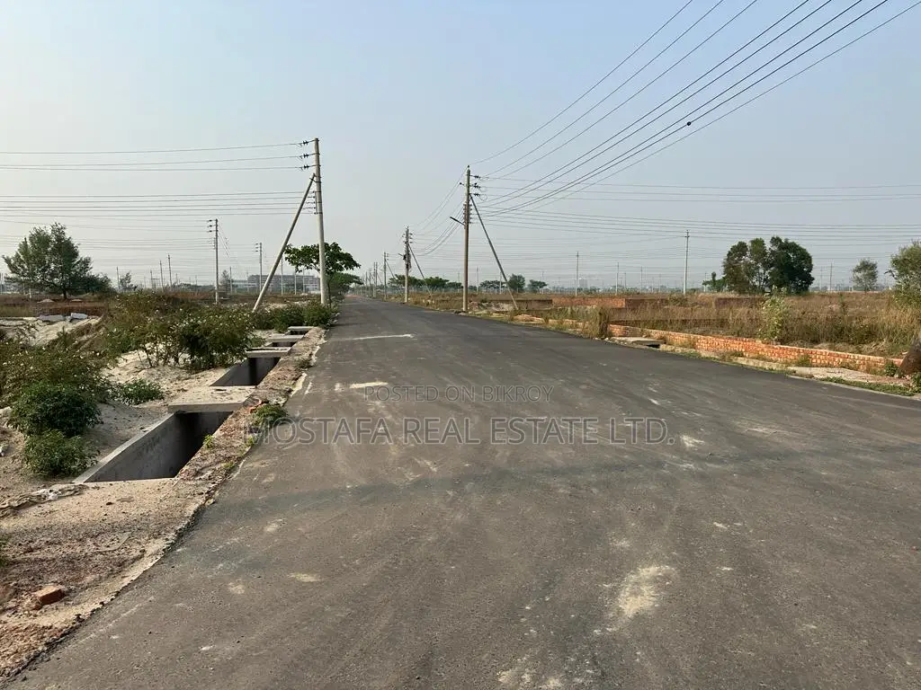 3+3=6 Katha, P-Block, North East Corner Plot, 40/25 Feet Corner Plot in Basundhara