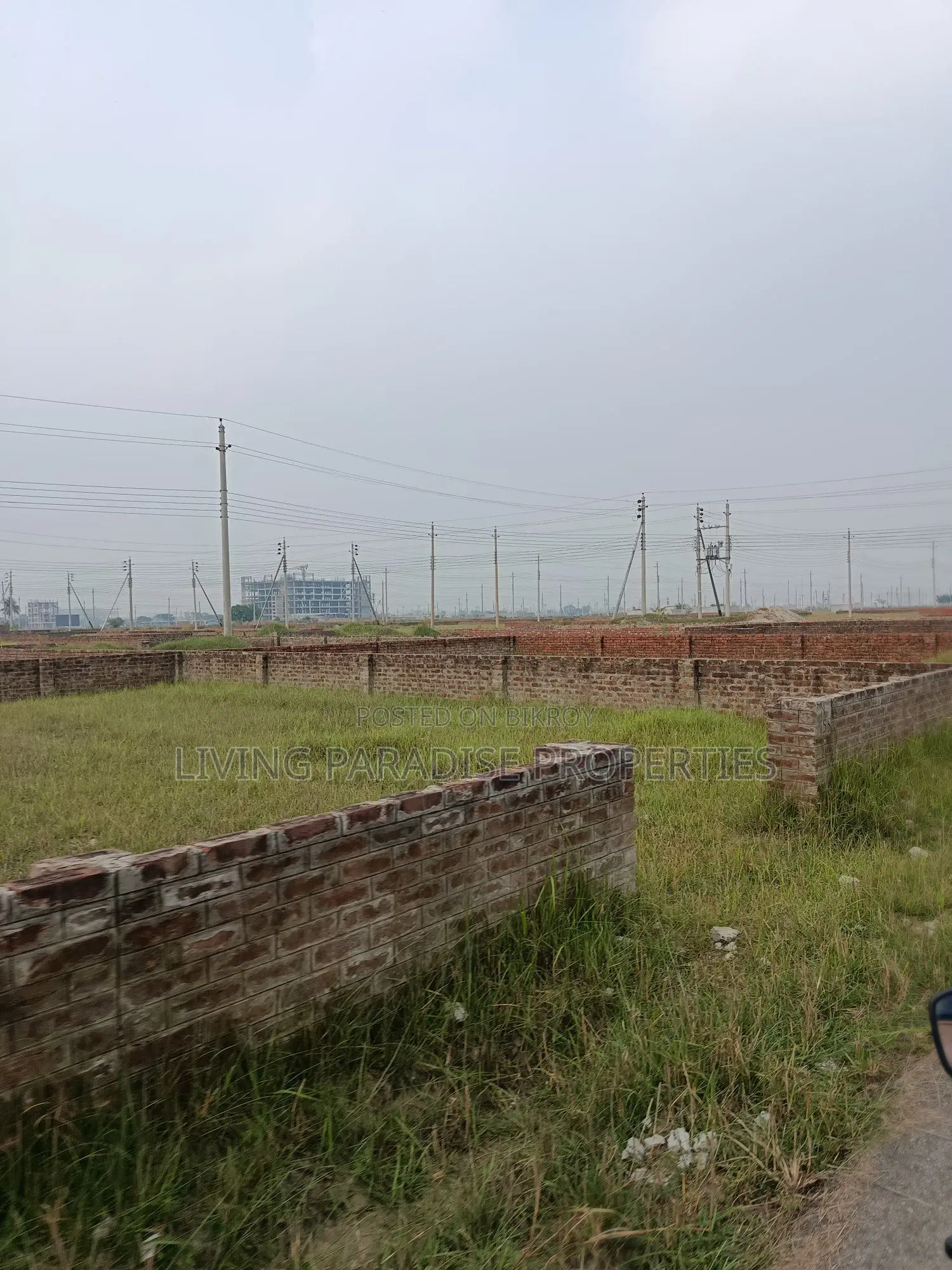 Block=N || North Face || 3 Katha Plot || Urgent Sale in Basundhara