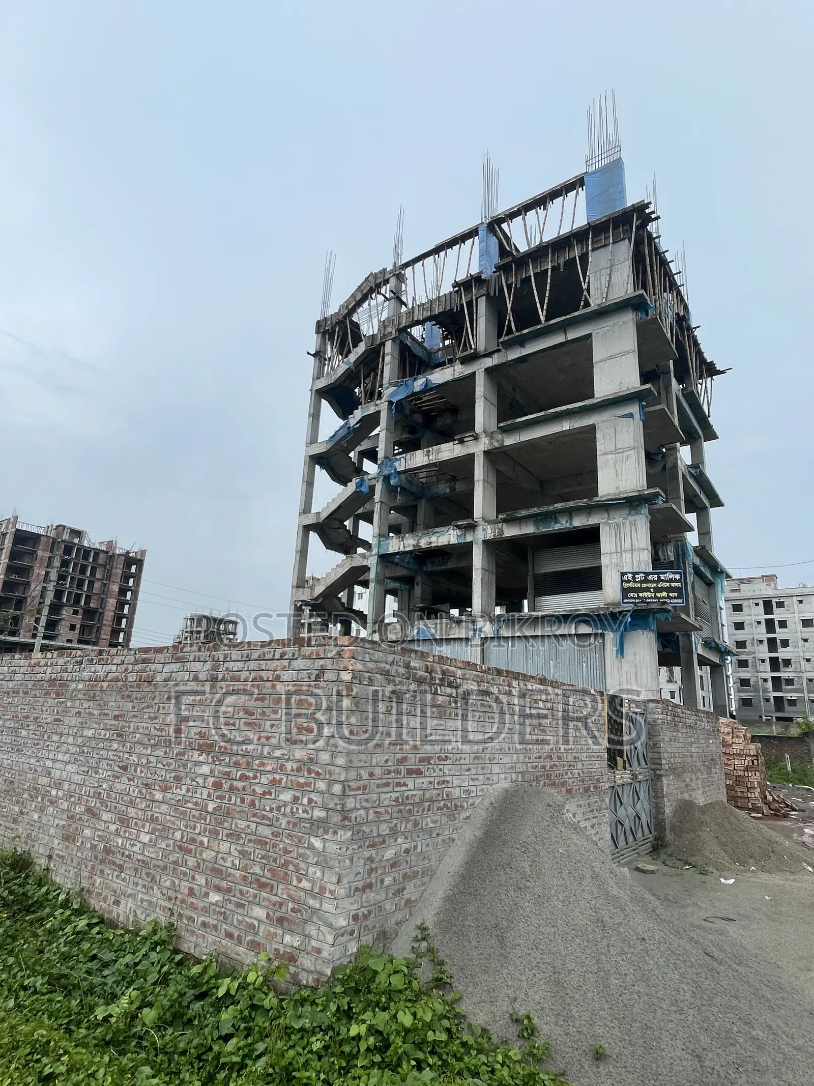 Furnished 3-Bedroom Apartment in Ak Muntahen, Basundhara for Sale in Basundhara