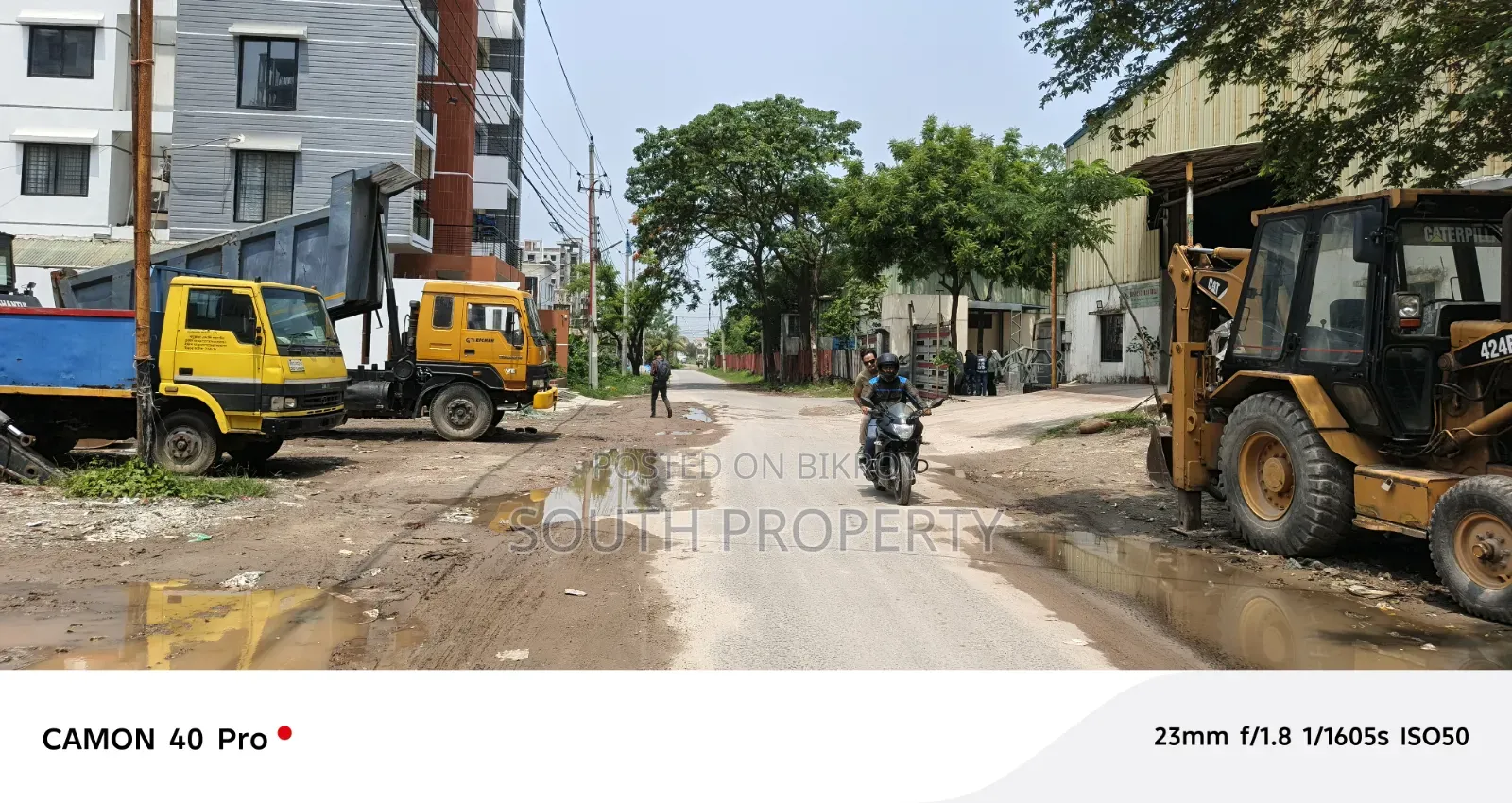 6 Katha South Corner Plot - Sale Bashundhara Baridhara in Basundhara
