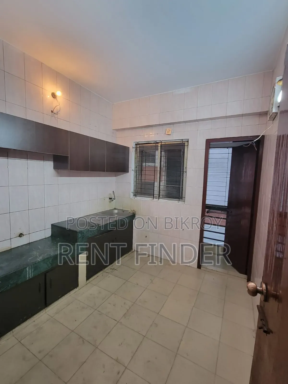 Un-Furnished Office Space in Gulshan-1 in Gulshan