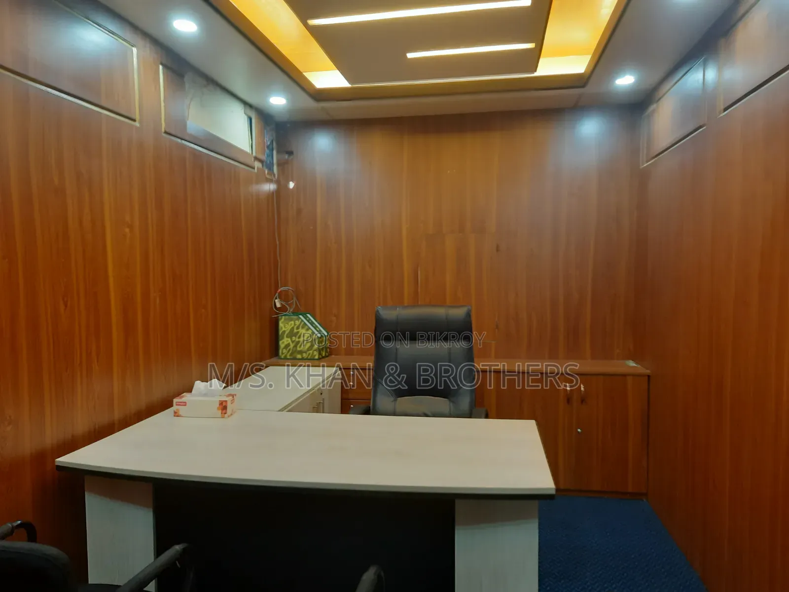 910 Square Feet Commercial Office in Dhanmondi