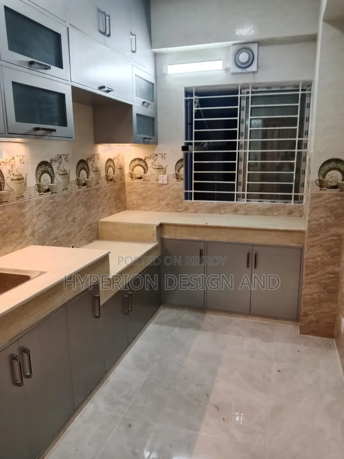 Furnished 3-Bedroom Apartment in Banasree for Sale in Banasree