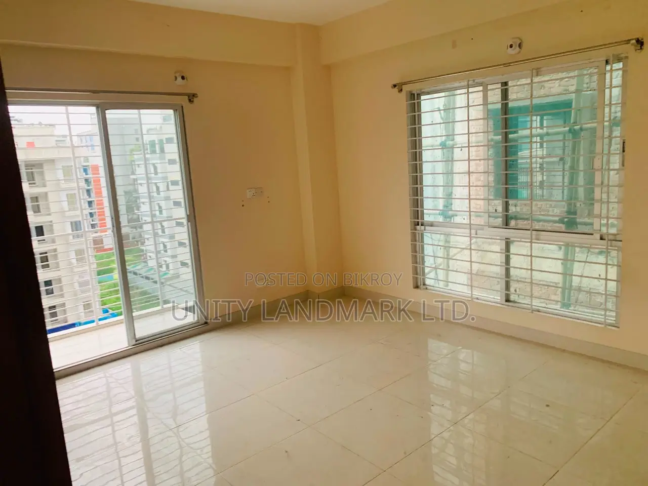 Furnished 3-Bedroom Apartment in Uproperty, Jamuna Future Park for Sale in Jamuna Future Park