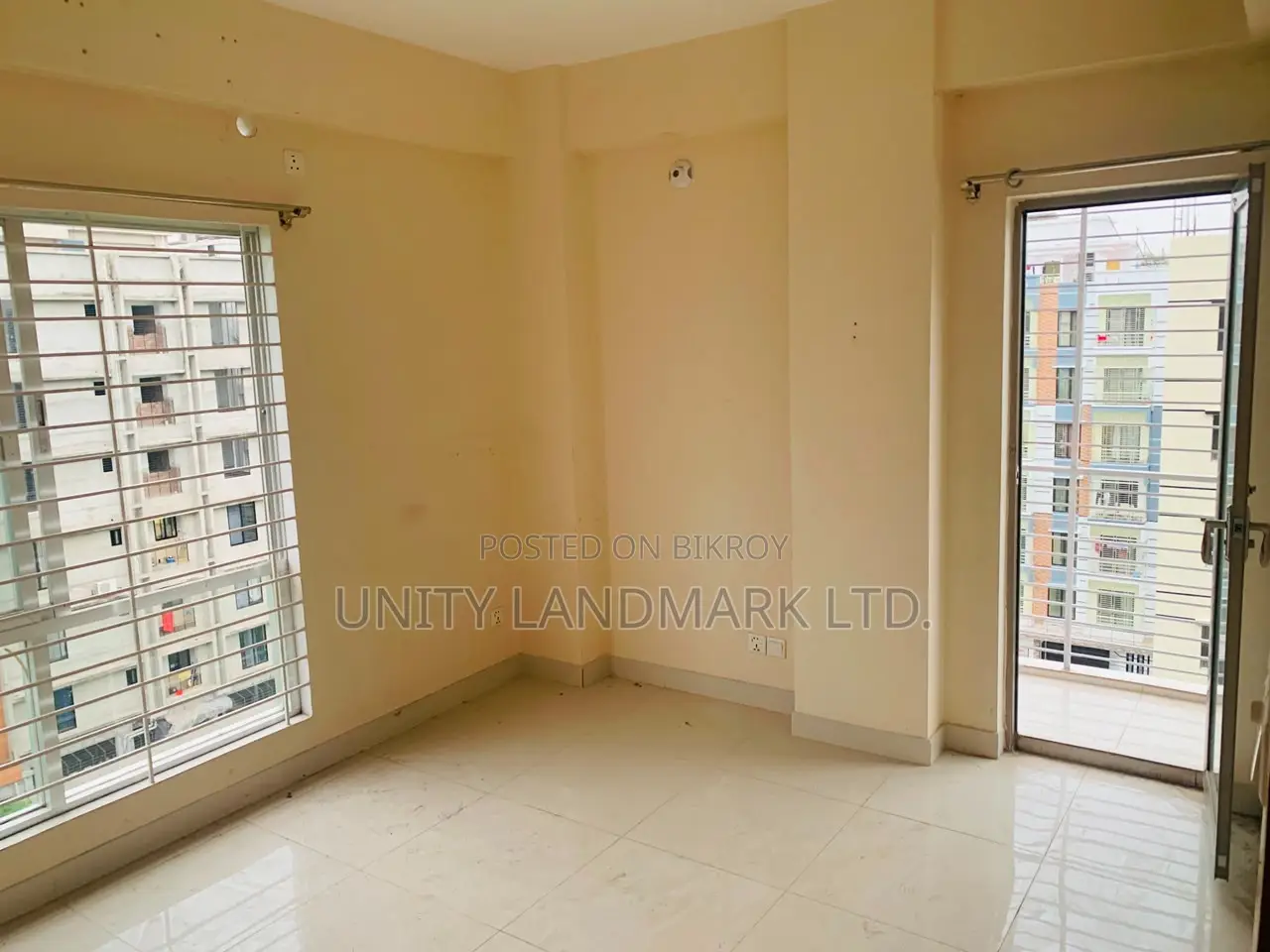 Furnished 3-Bedroom Apartment in Uproperty, Jamuna Future Park for Sale in Jamuna Future Park