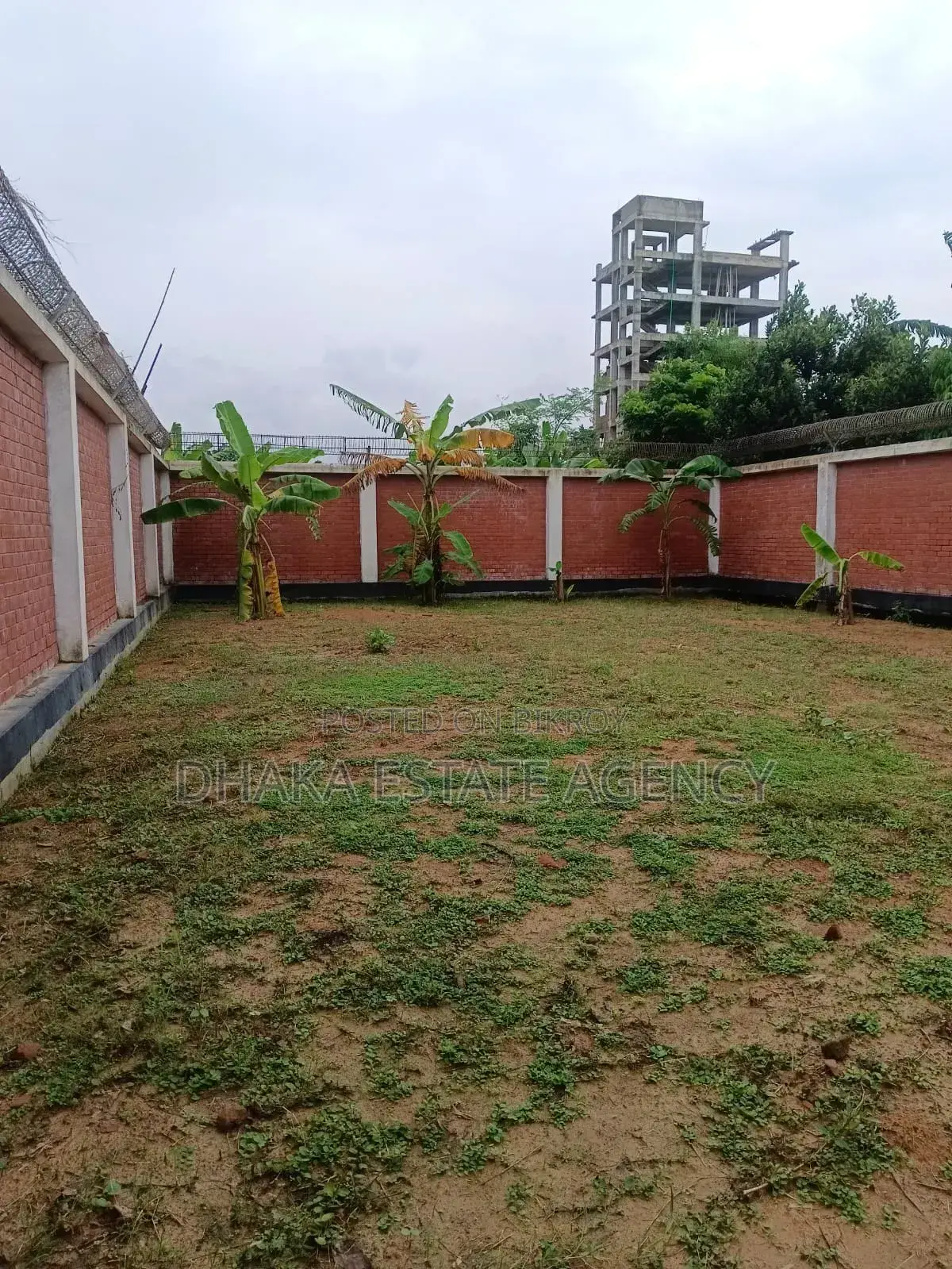 Block-M, 50 Feet 25 Feet Road Corner 5 Katha Plot Sale in Basundhara
