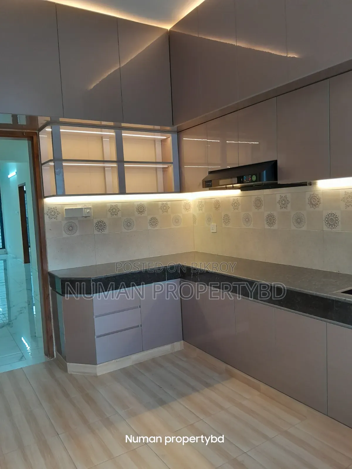3-bedroom Apartment in Numan Property Bd, Basundhara for Sale in Basundhara