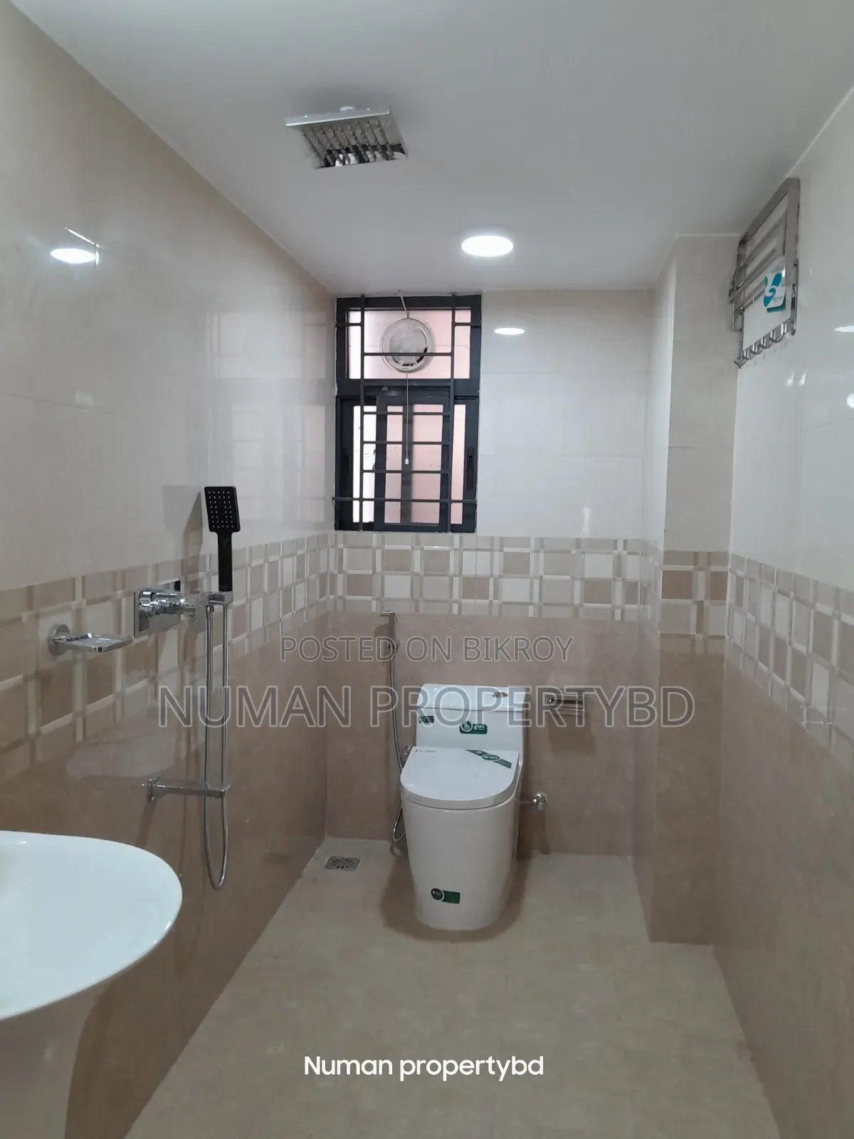 4-Bedroom Apartment in Numan Property Bd, Basundhara for Rent in Basundhara