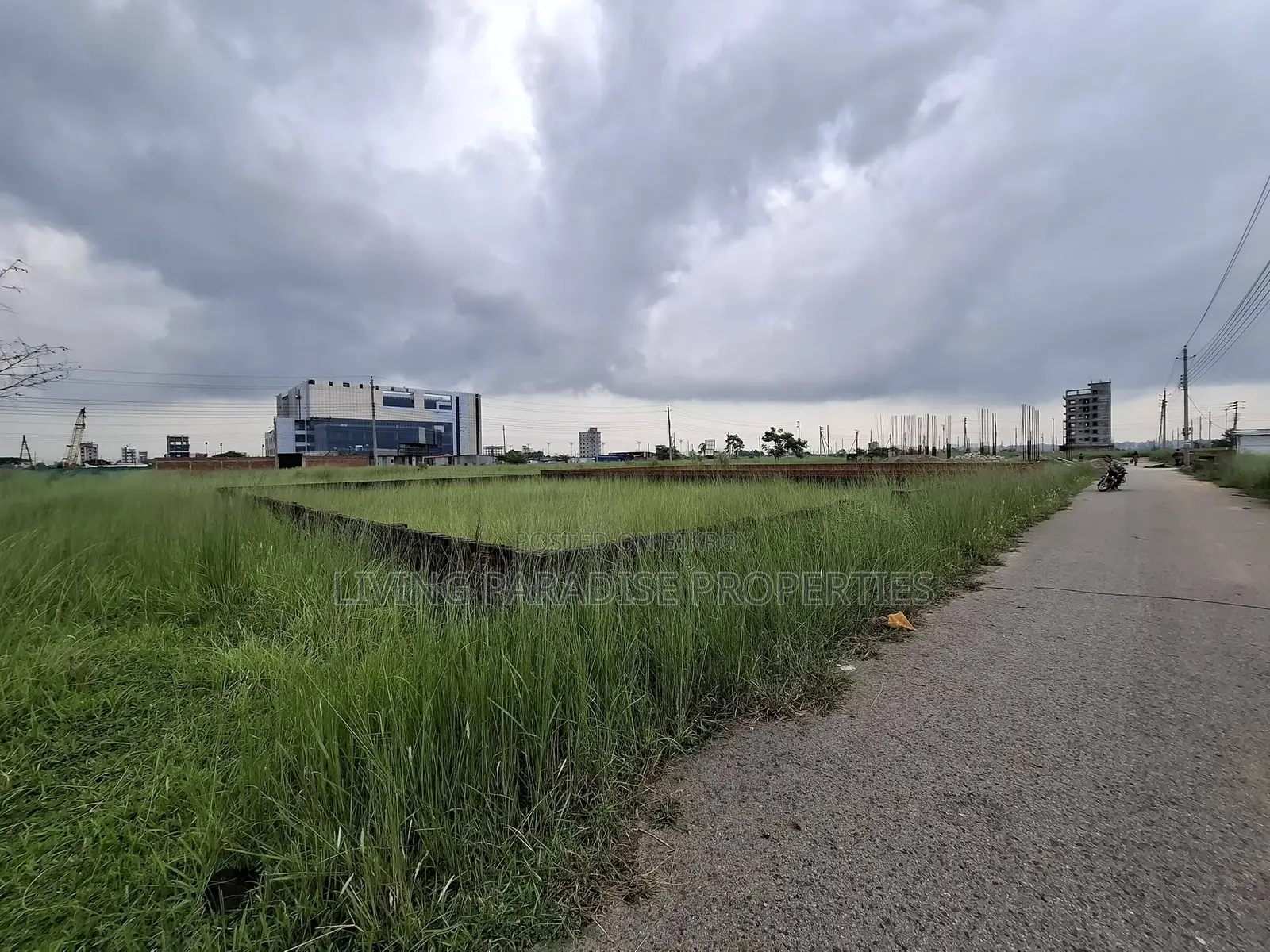 N-Block at North Face at Closely Bazar, 120 Feet Madani Avenue in Basundhara