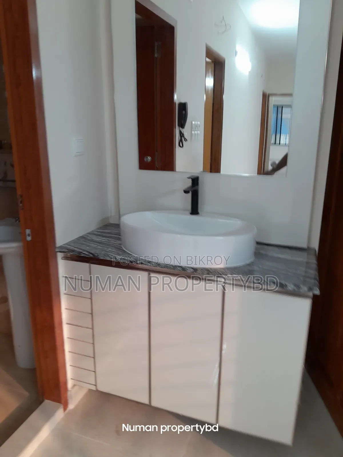 4-Bedroom Apartment in Numan Property Bd, Basundhara for Rent in Basundhara