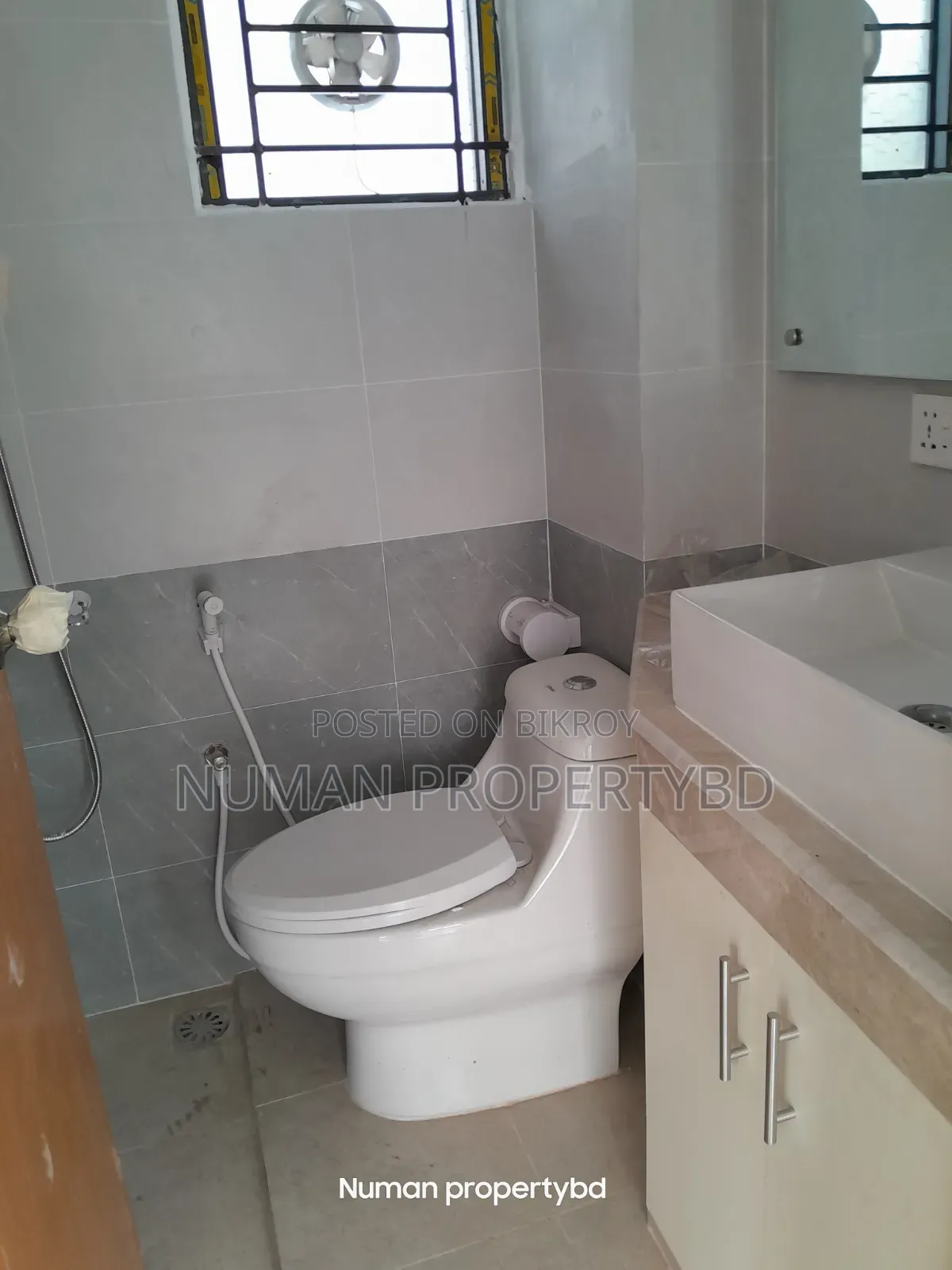 4-bedroom Apartment in Numan Property Bd, Basundhara for Rent in Basundhara