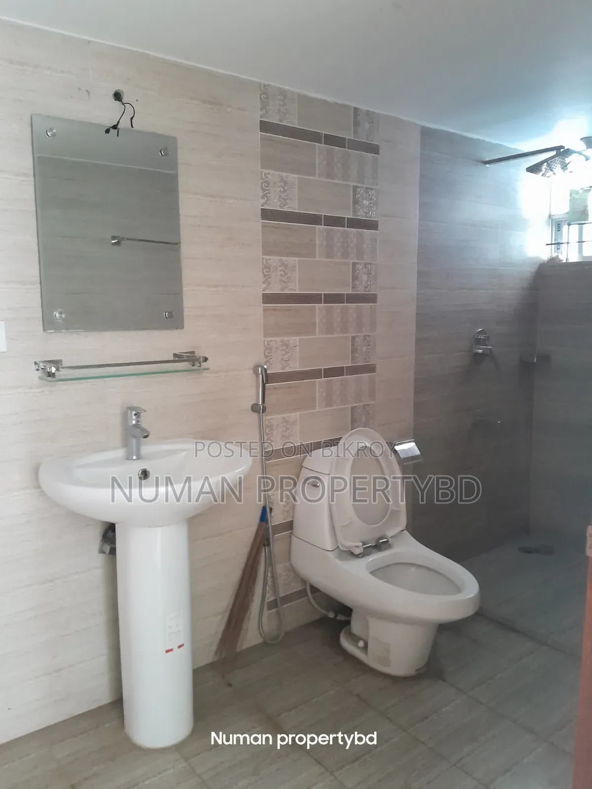 4-bedroom Apartment in Numan Property Bd, Basundhara for Rent in Basundhara