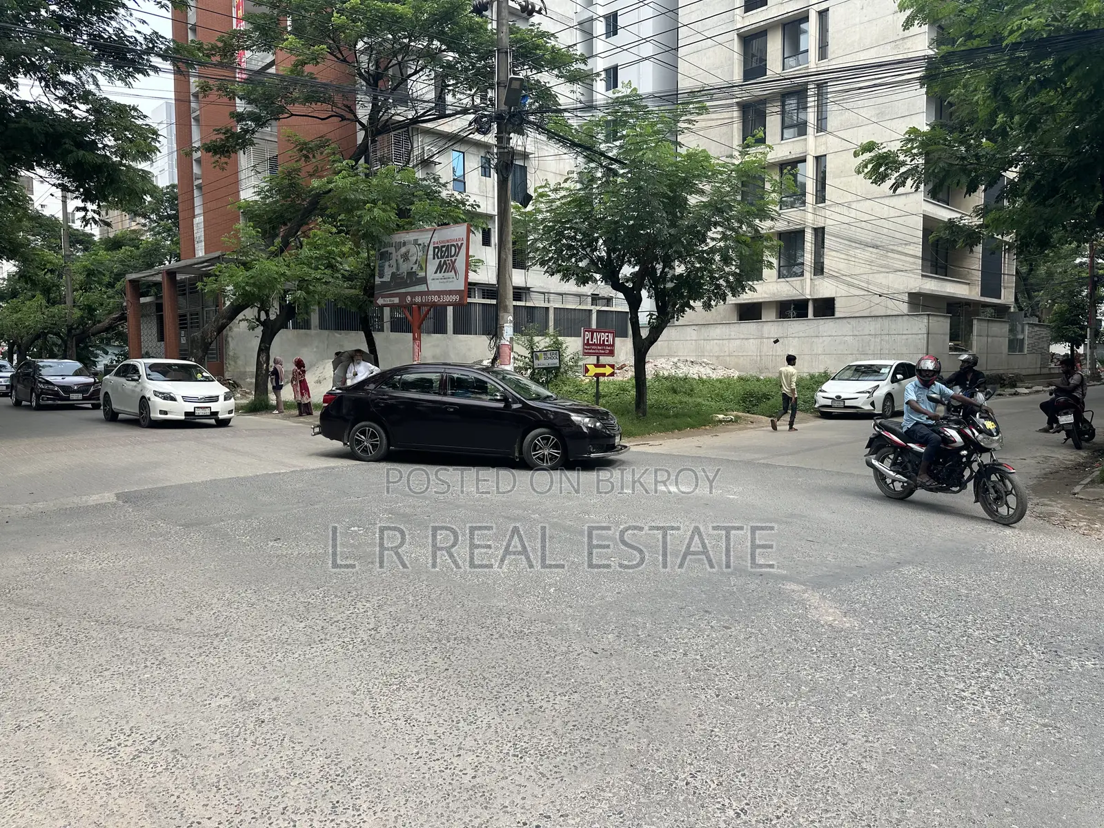 Block-J, 5-Katha, 40'x40' Road Corner Plot for Urgent Sale, Bashundhara R/A in Basundhara