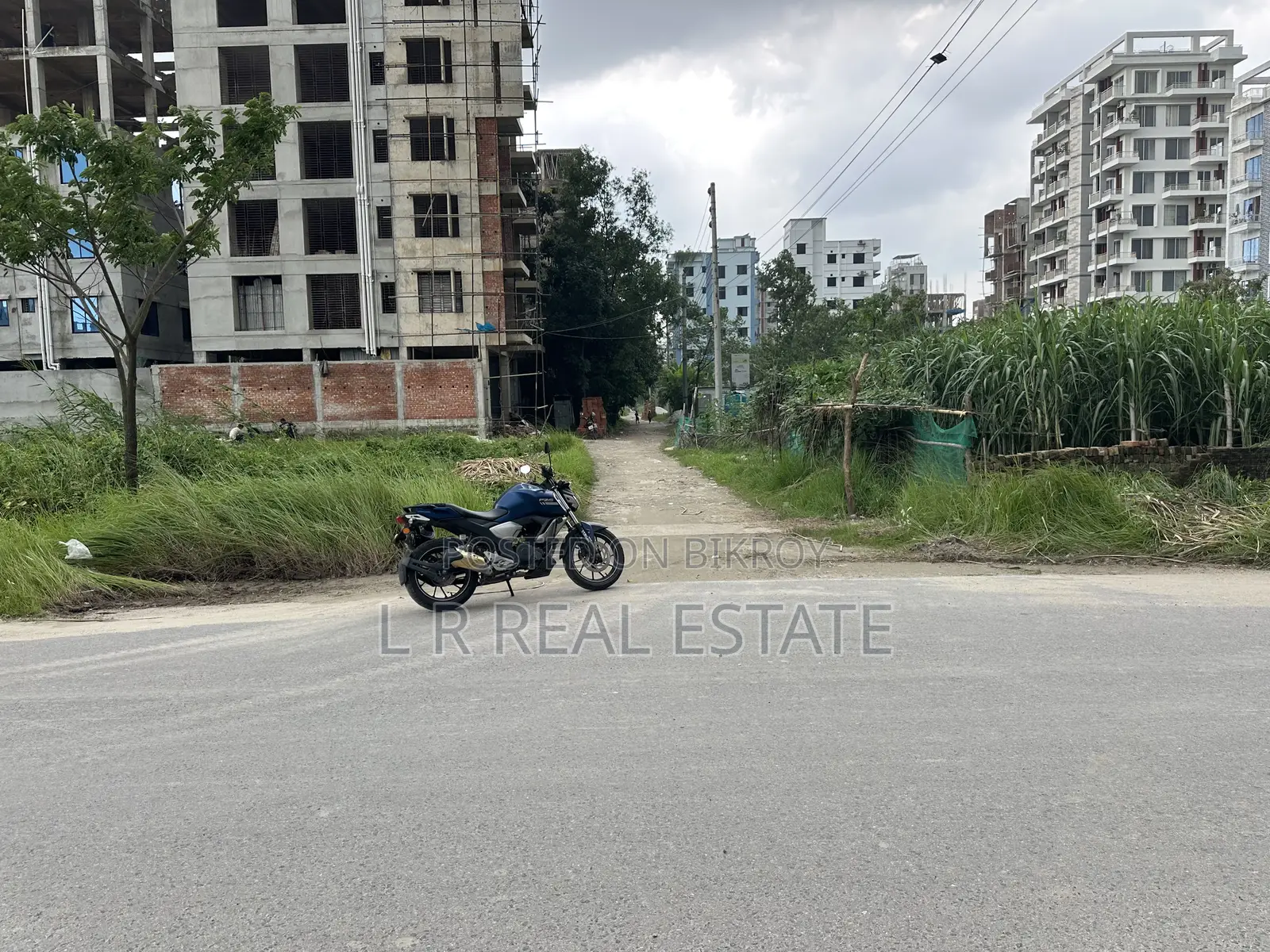 Block-M, 3-Katha, 40'25' Road Corner, G+7 Plan Passed, Bashundhara R/A in Basundhara