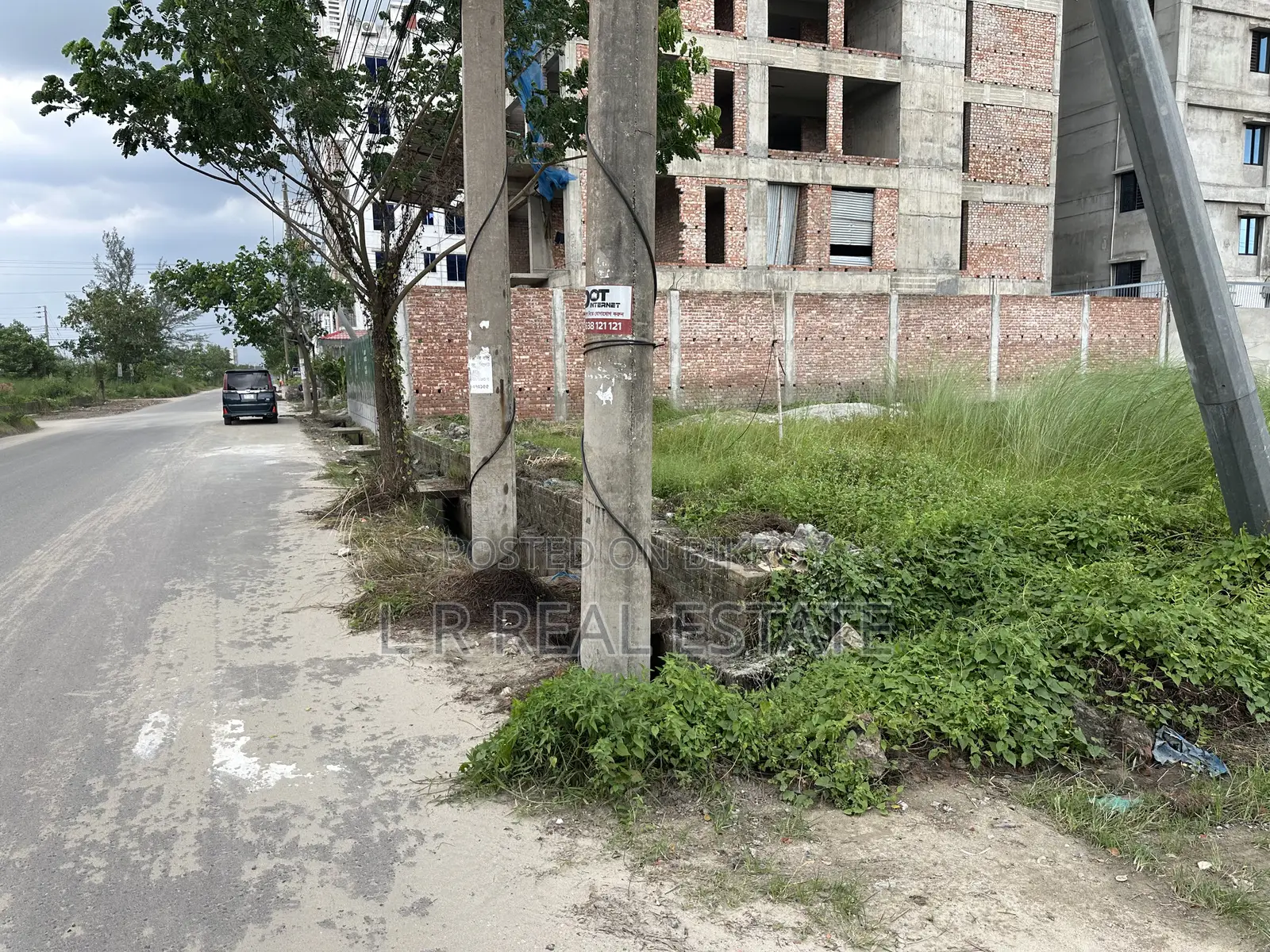 Block-M, 3-Katha, 40'25' Road Corner, G+7 Plan Passed, Bashundhara R/A in Basundhara