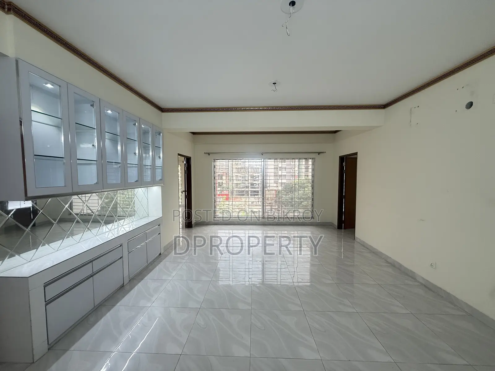 5-Bedroom Apartment in Bashundhara for Rent in Basundhara