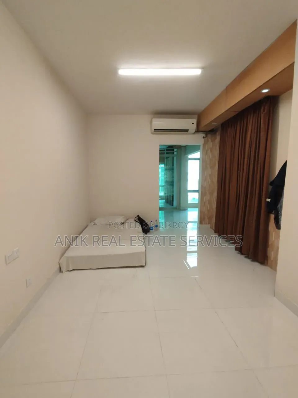 900 SFT Semi-Furnished Office Space for Rent at Gulshan in Gulshan
