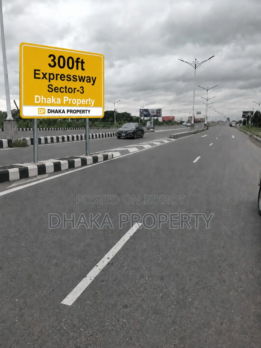 On 300ft Rd 10 Katha Commercial North at Sector-3 in Purbachal