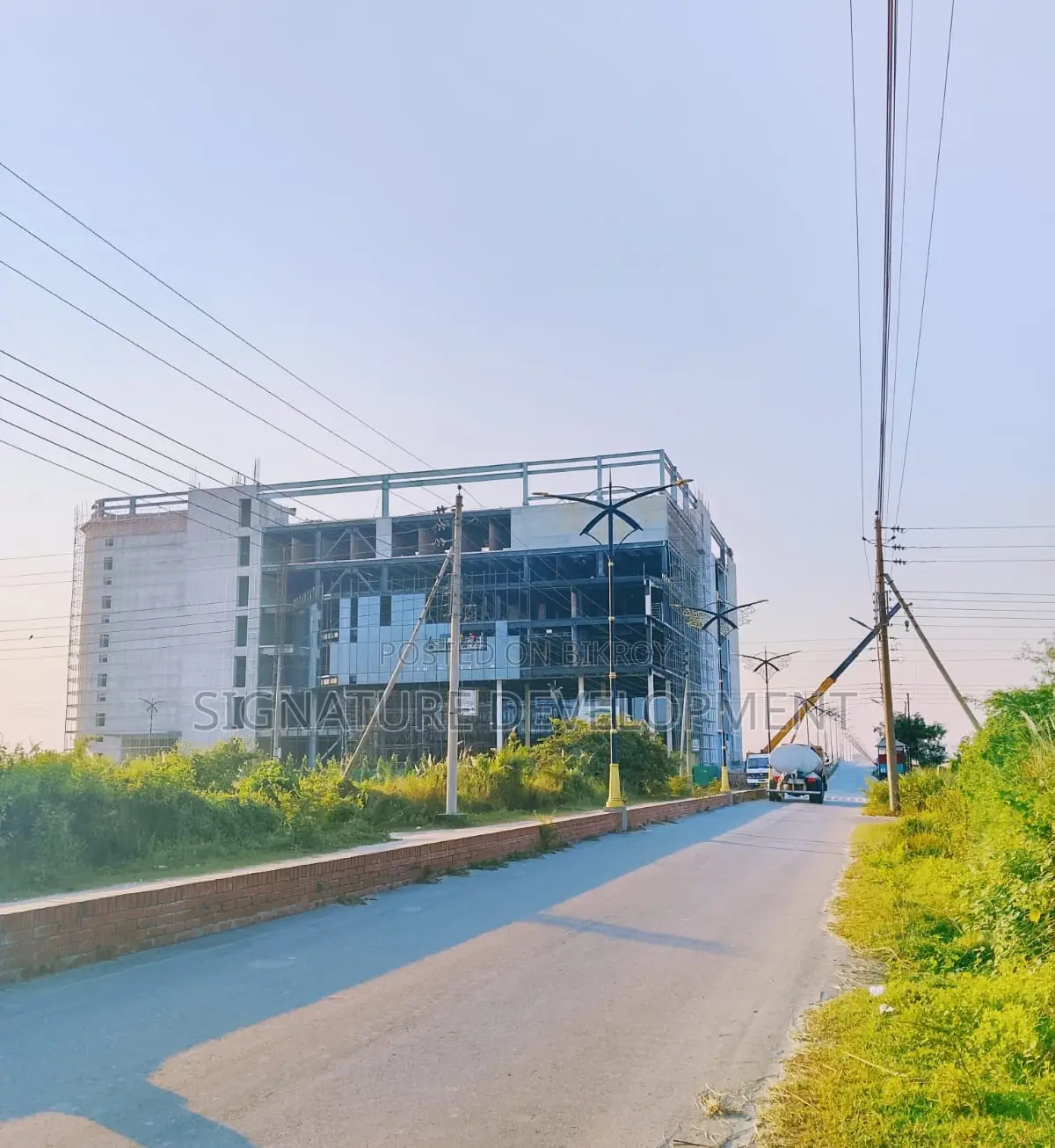 P-block // 5 Katha // South-facing // Plot Sale // Bashundhara R/A in Basundhara
