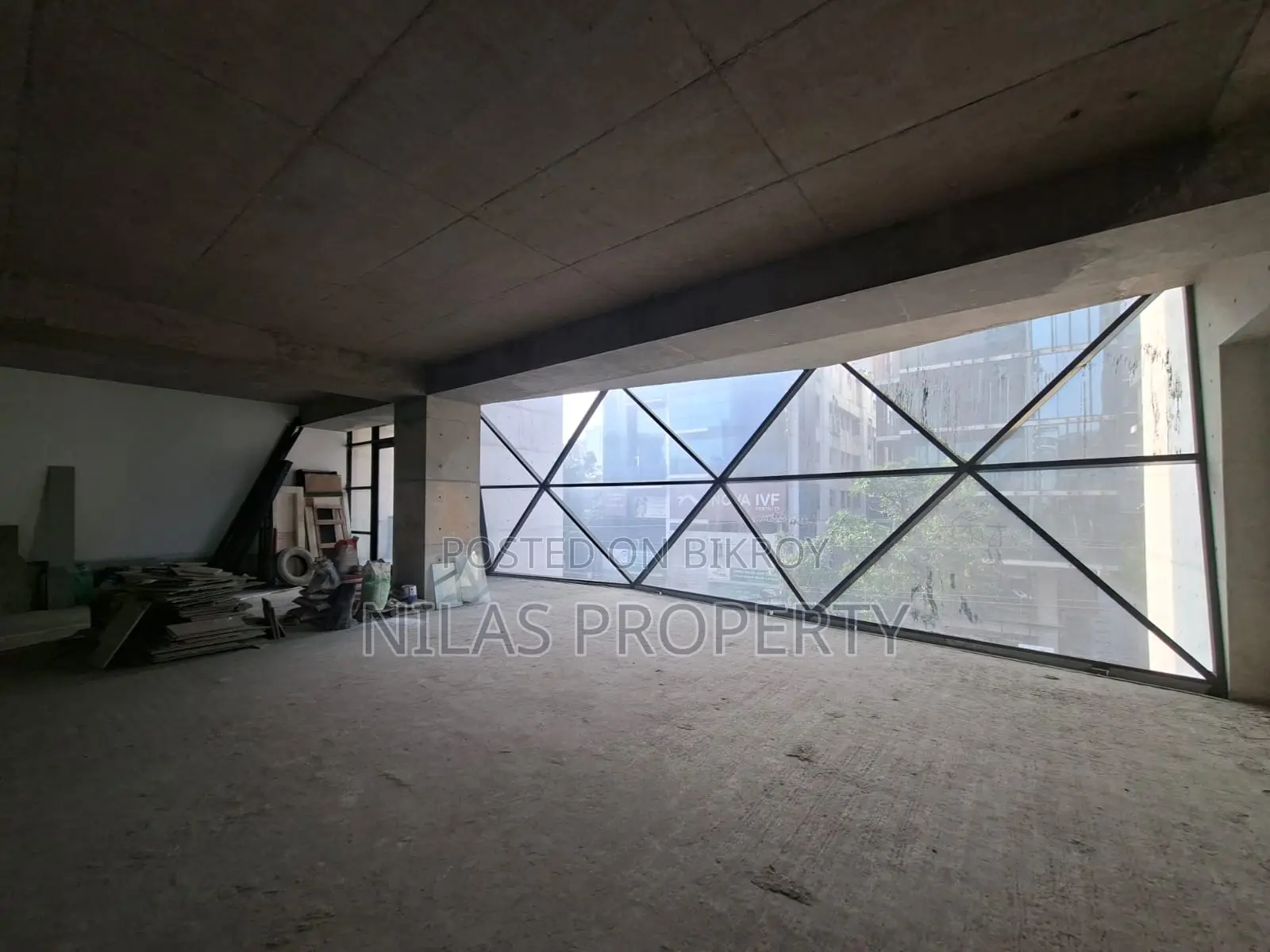 2nd Floor Front View Showroom/Café Space for Rent in Banani