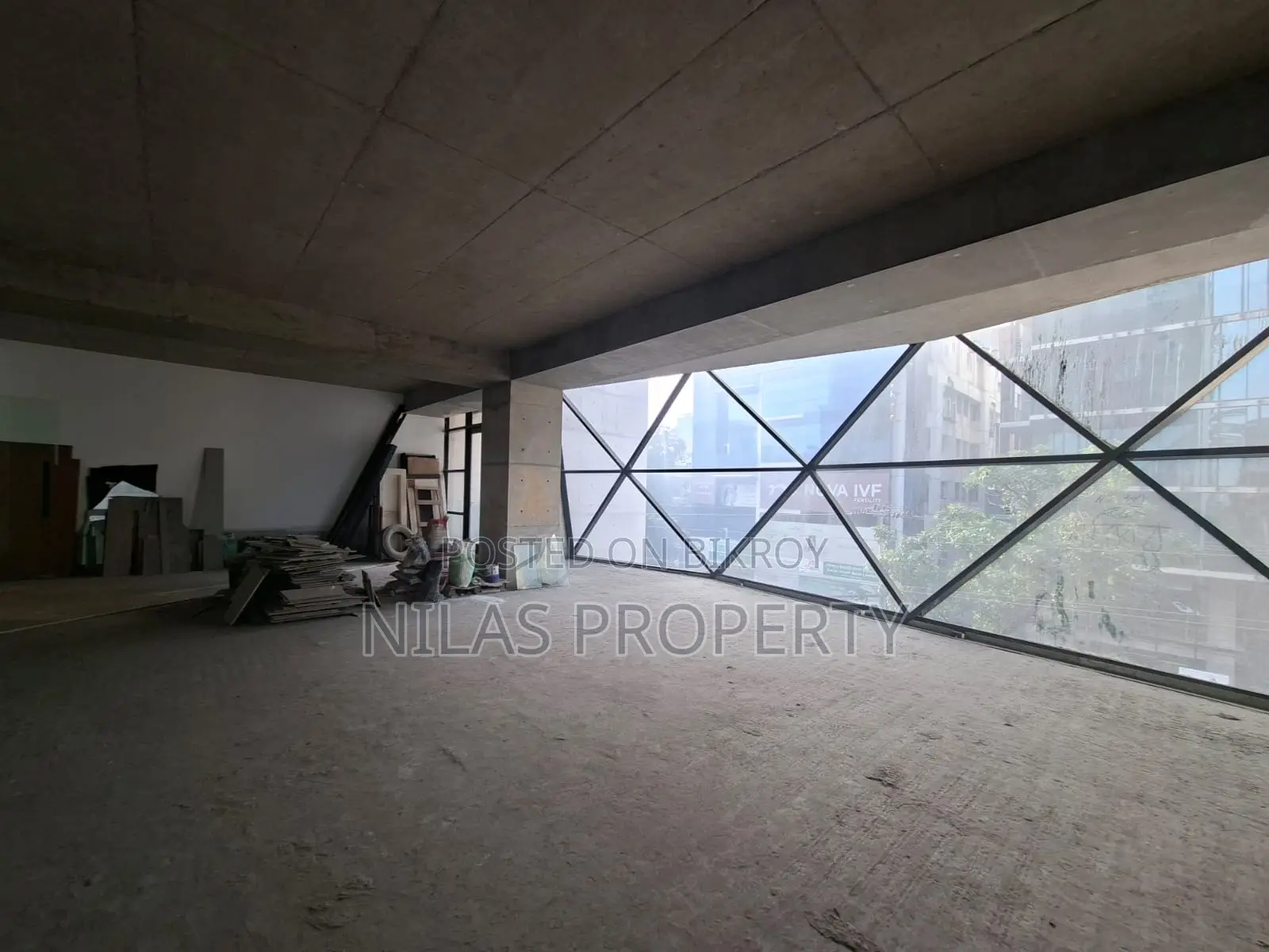 2nd Floor Front View Showroom/Café Space for Rent in Banani