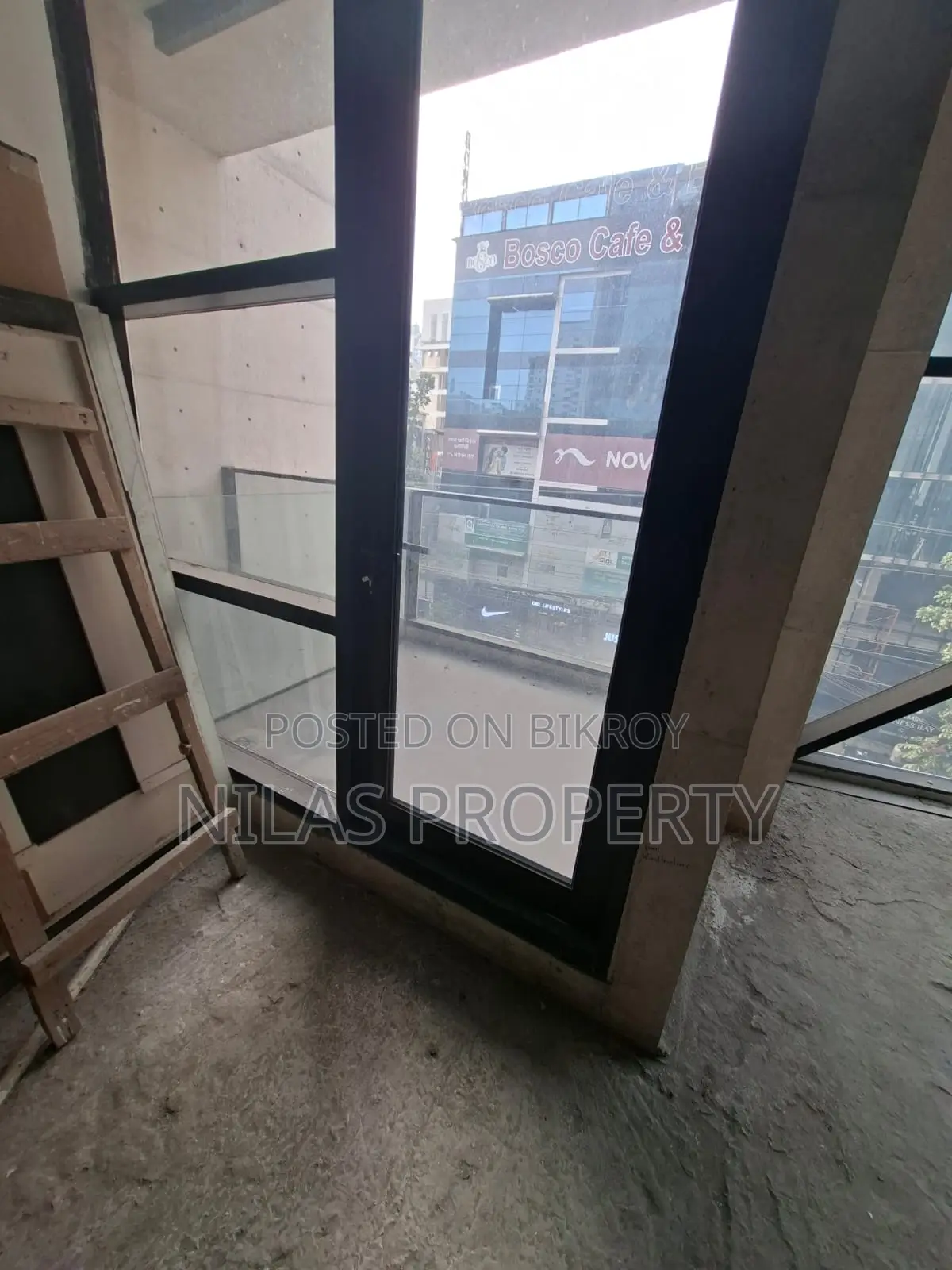 2nd Floor Front View Showroom/Café Space for Rent in Banani