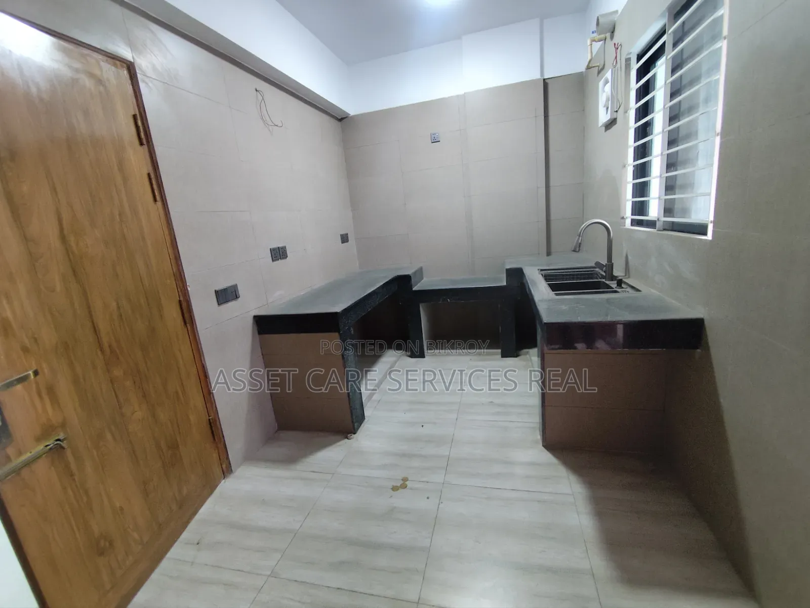 21-Bedroom 15000-SQFT New Independent House Office Rent in Baridhara in Baridhara