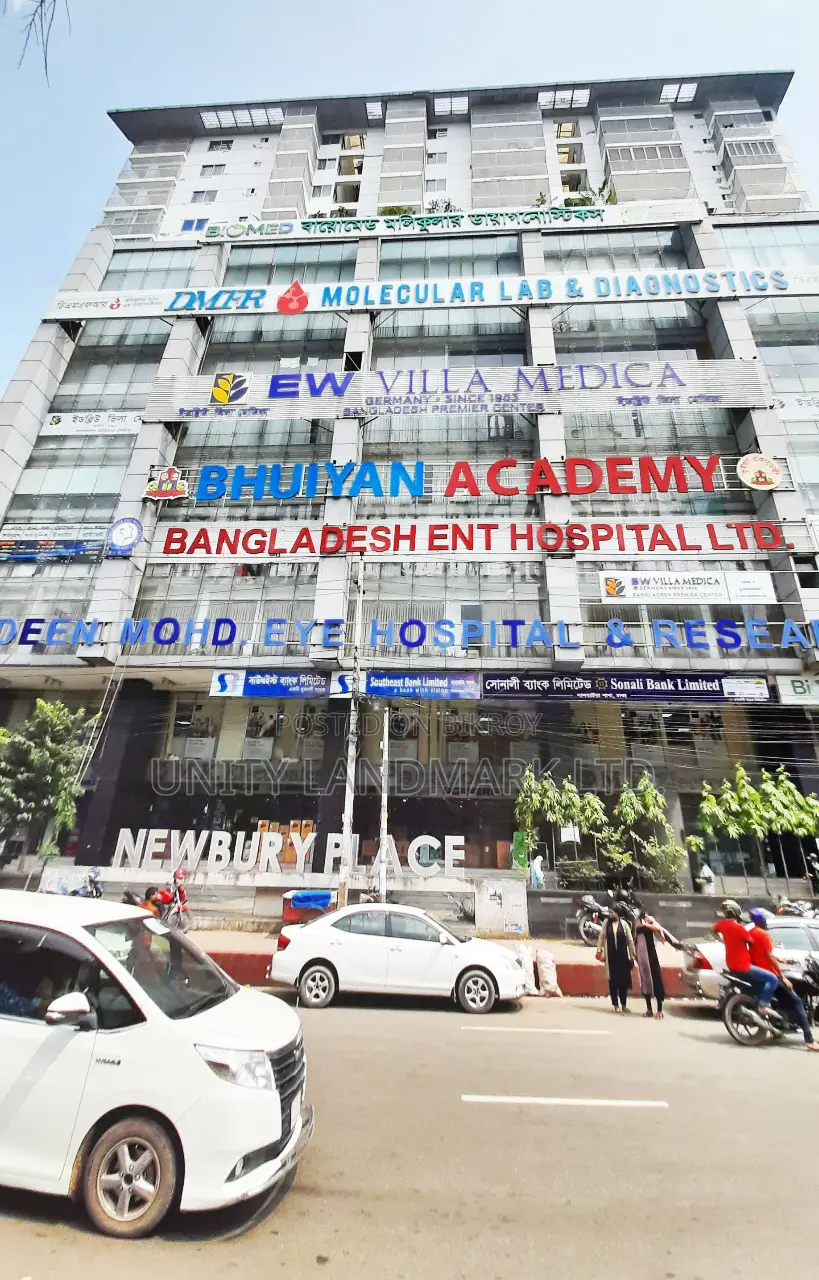 Furnished 3bdrm Apartment in Uproperty, Dhanmondi for Sale in Dhanmondi