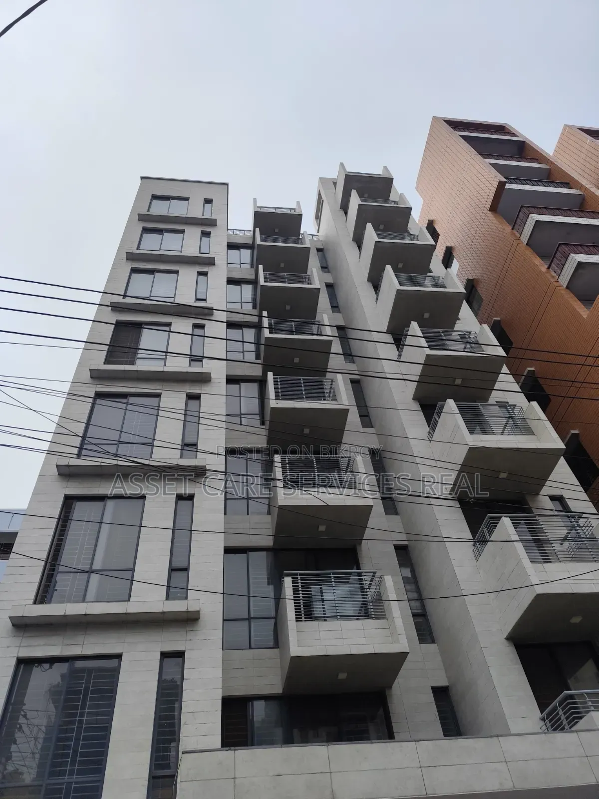 28-Bedroom 15000-SQFT Independent House Office Rent Baridhara in Baridhara