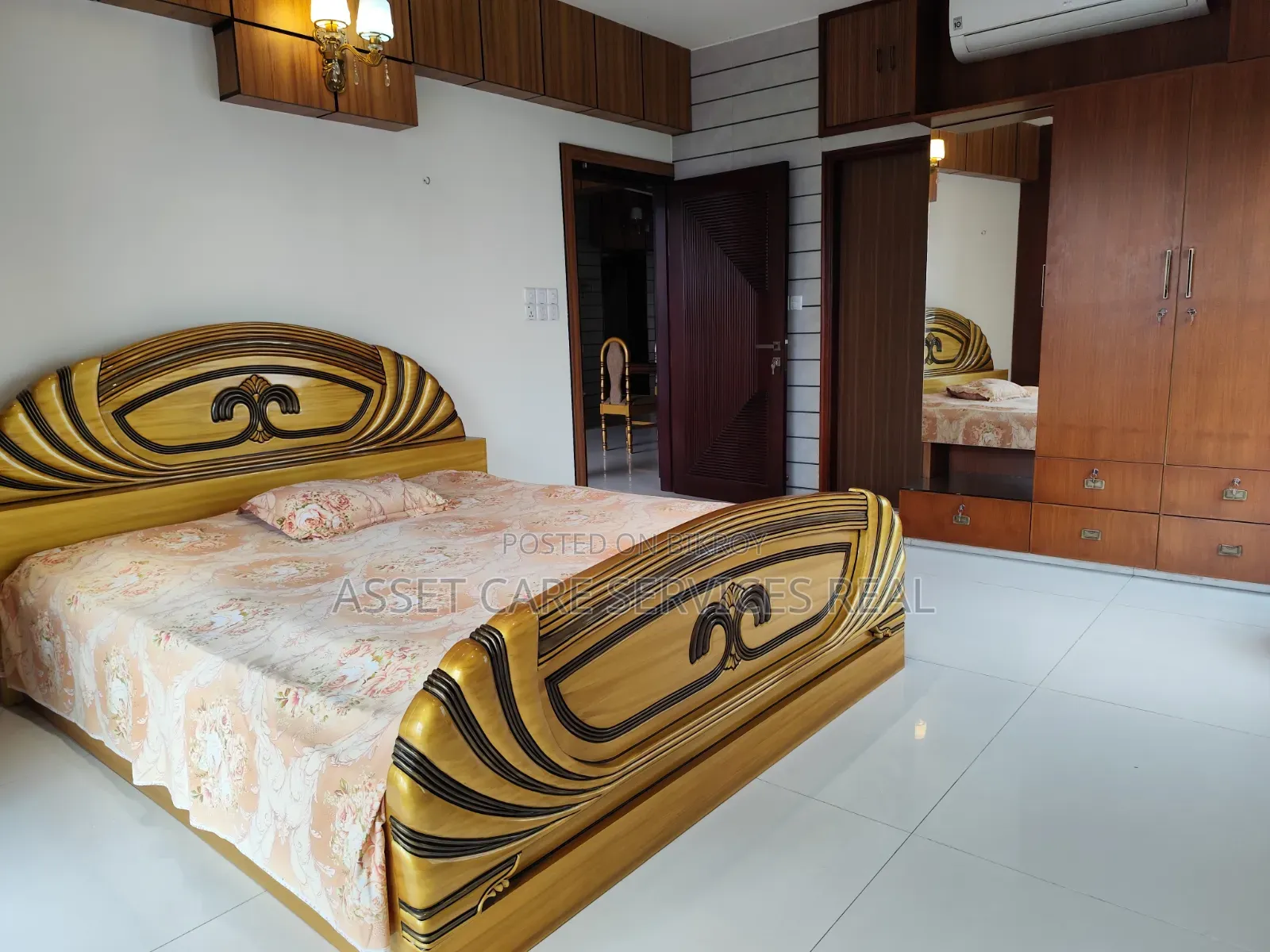 Furnished 4-bedroom Apartment in Baridhara for Rent in Baridhara