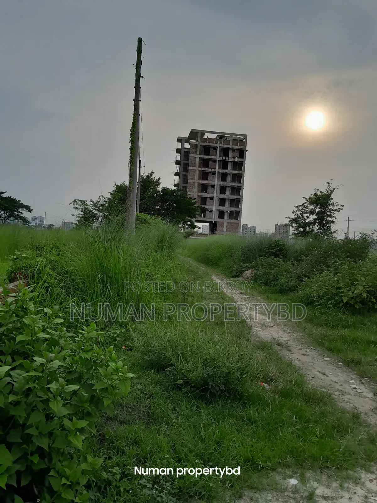 Bashundhara Residential Area 05 Katha Plot for Sale in Basundhara