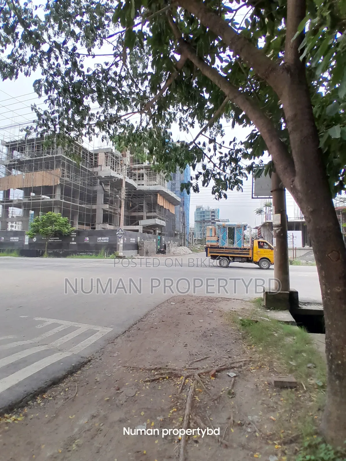 10 Katha South-facing Bashundhara Residential Area Plot For Sale in Basundhara