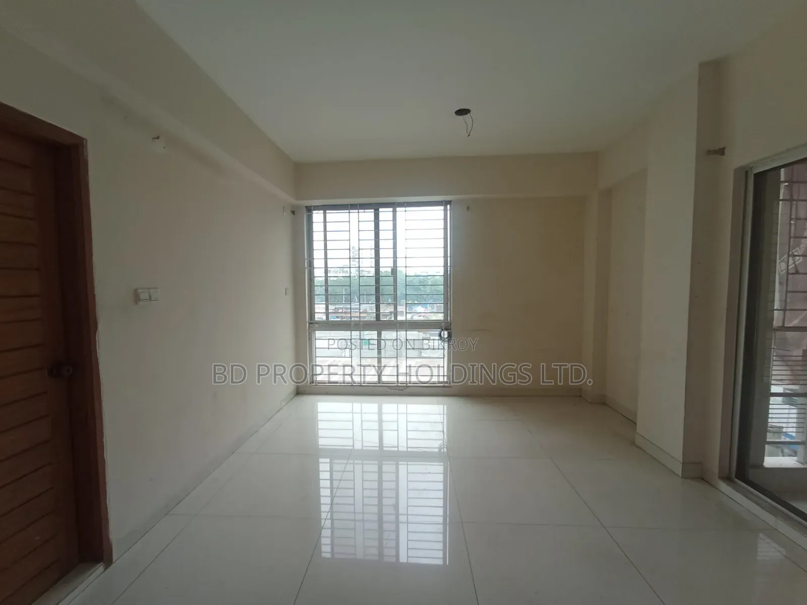 2300 SFT Luxurious Office Space for Rent in Uttara in Uttara