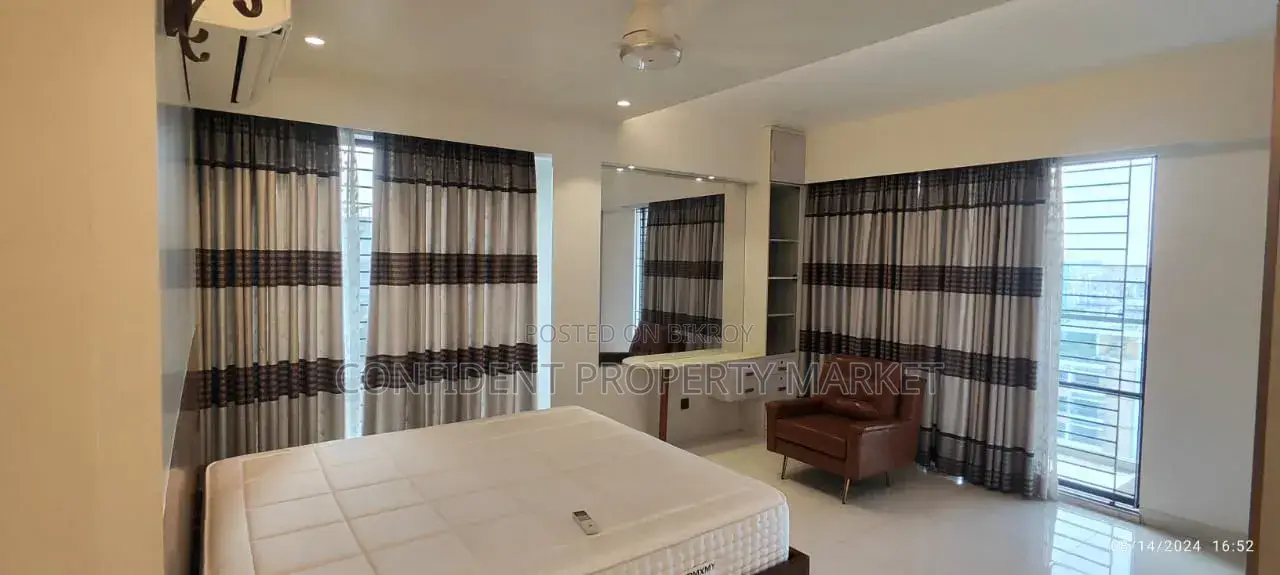 Furnished 3-bedroom Apartment in Baridhara for Rent in Baridhara