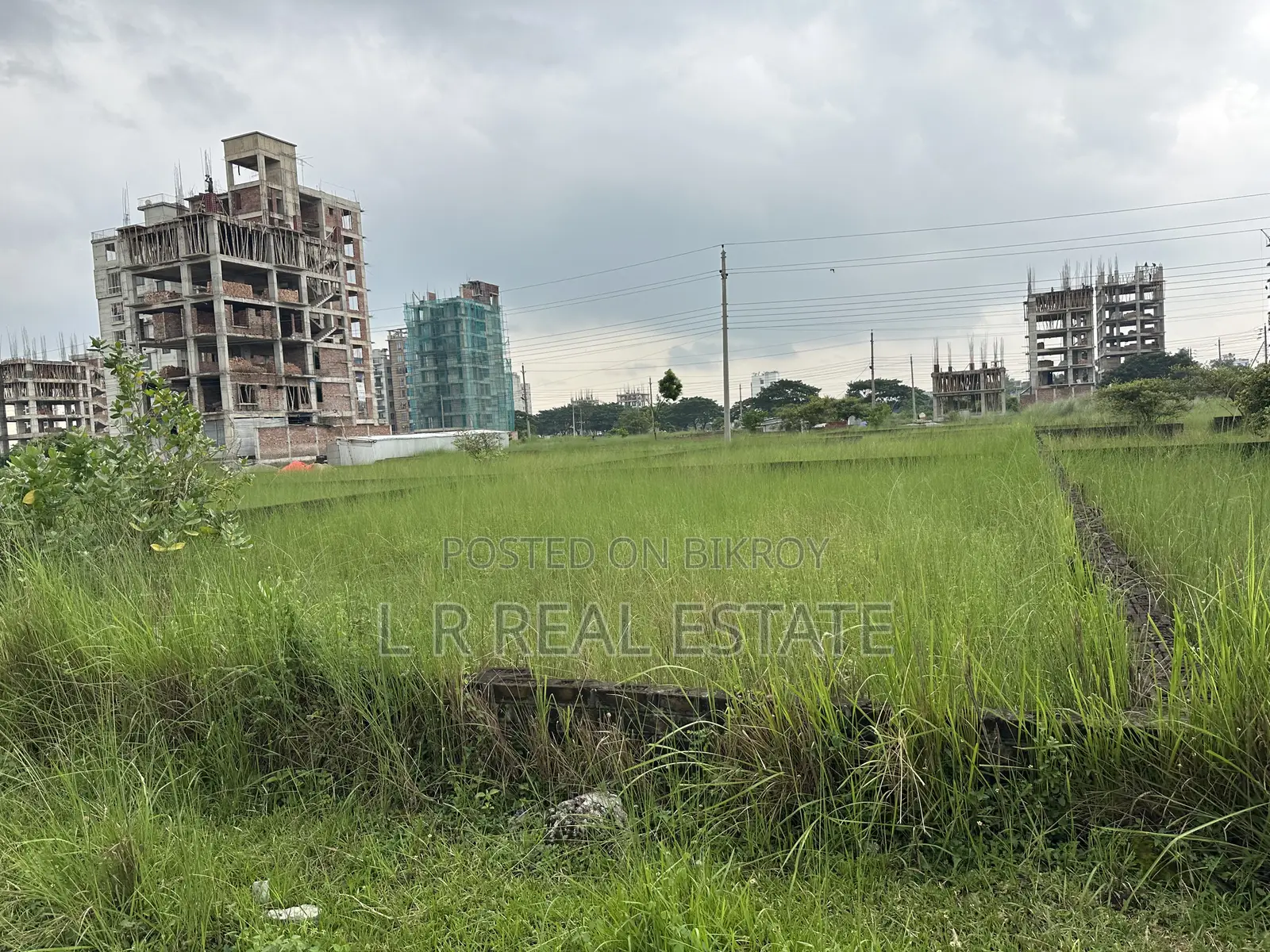 Block-M 4-Katha South-Facing, Urgent Sale, Bashundhara R/A in Basundhara