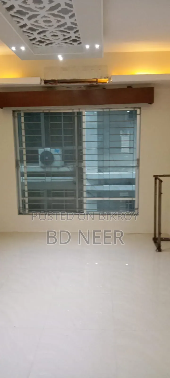 1800 SQFT Nice Office Available for Rent in Banani South in Banani