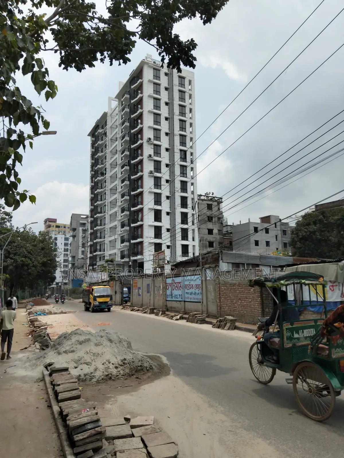 14.5 Katha plot for sale at lakeside beside Manarat University, Gulshan 2 in Gulshan