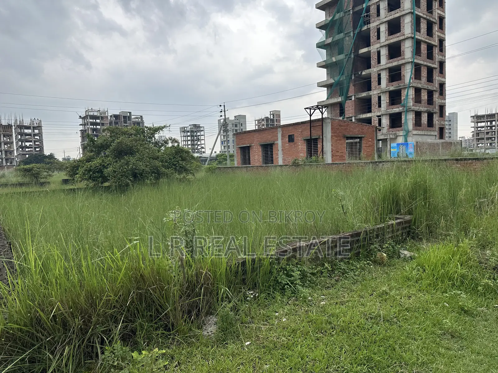 Block-M, (5+5)=10 Katha, Serial- 1600, Bashundhara R/A in Basundhara