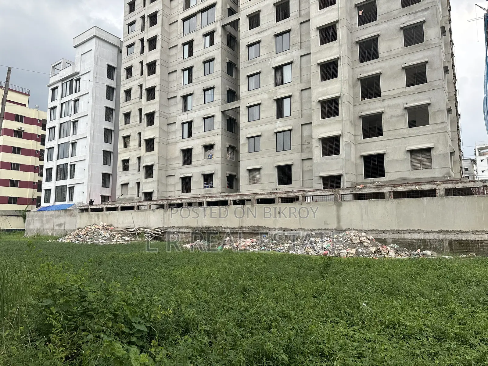 Block-M, (5+5)=10 Katha, Serial- 1600, Bashundhara R/A in Basundhara
