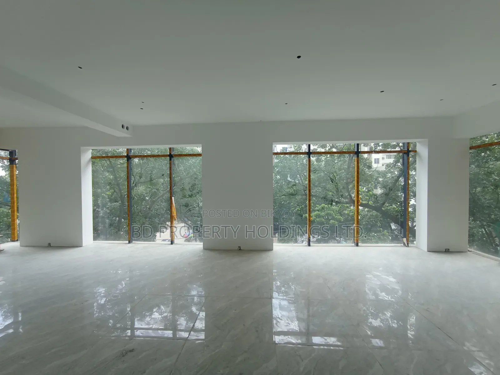 2900 SFT Luxurious Brand New Commercial Open Space for Rent in Uttara in Uttara