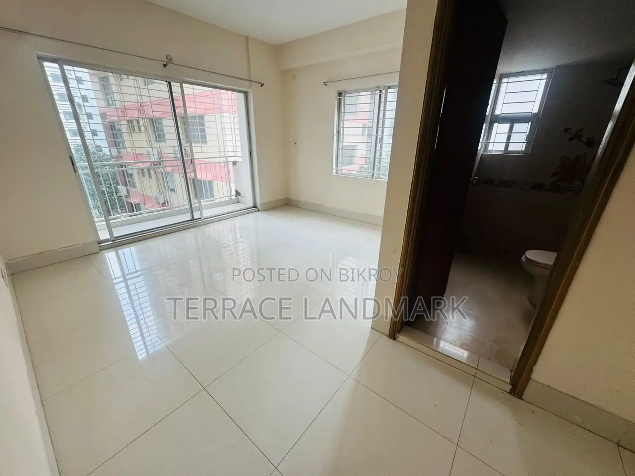 4-Bedroom Apartment in Basundhara for Sale in Basundhara
