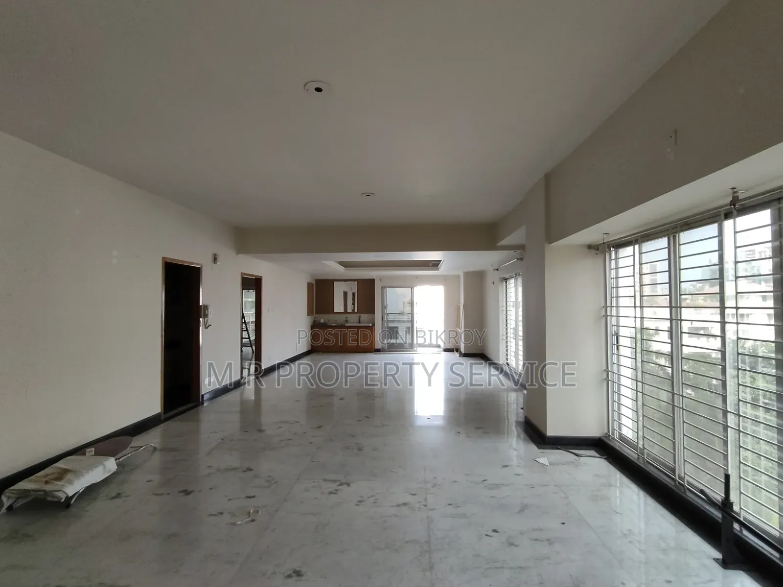Nice 2200 SFT Office Rent Gulshan-2 in Gulshan