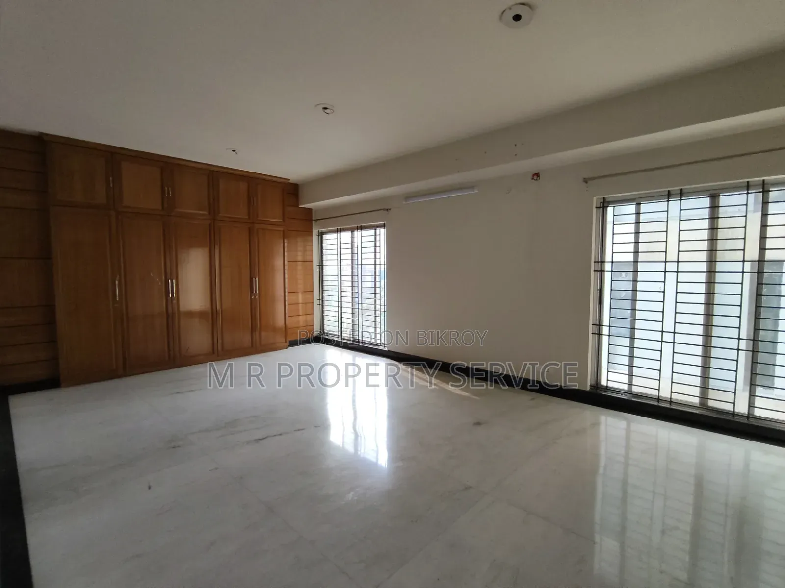 Nice 2200 SFT Office Rent Gulshan-2 in Gulshan