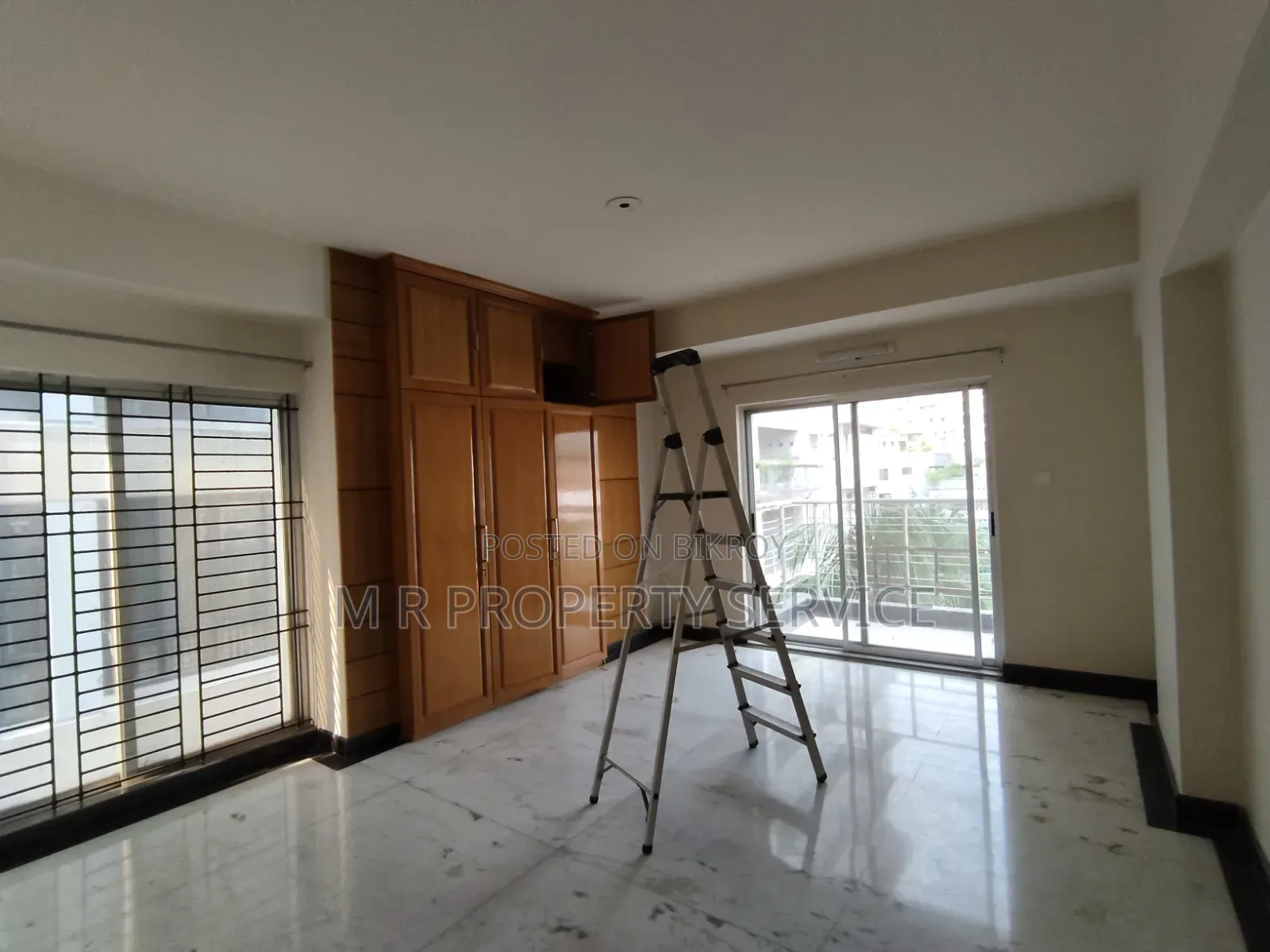 Nice 2200 SFT Office Rent Gulshan-2 in Gulshan