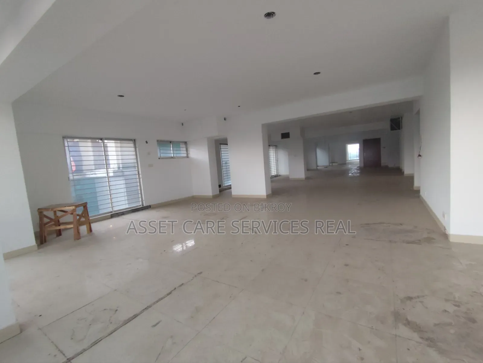 6000-SQFT Fully Commercial Open Office Space Rent Banani Road-11 in Banani