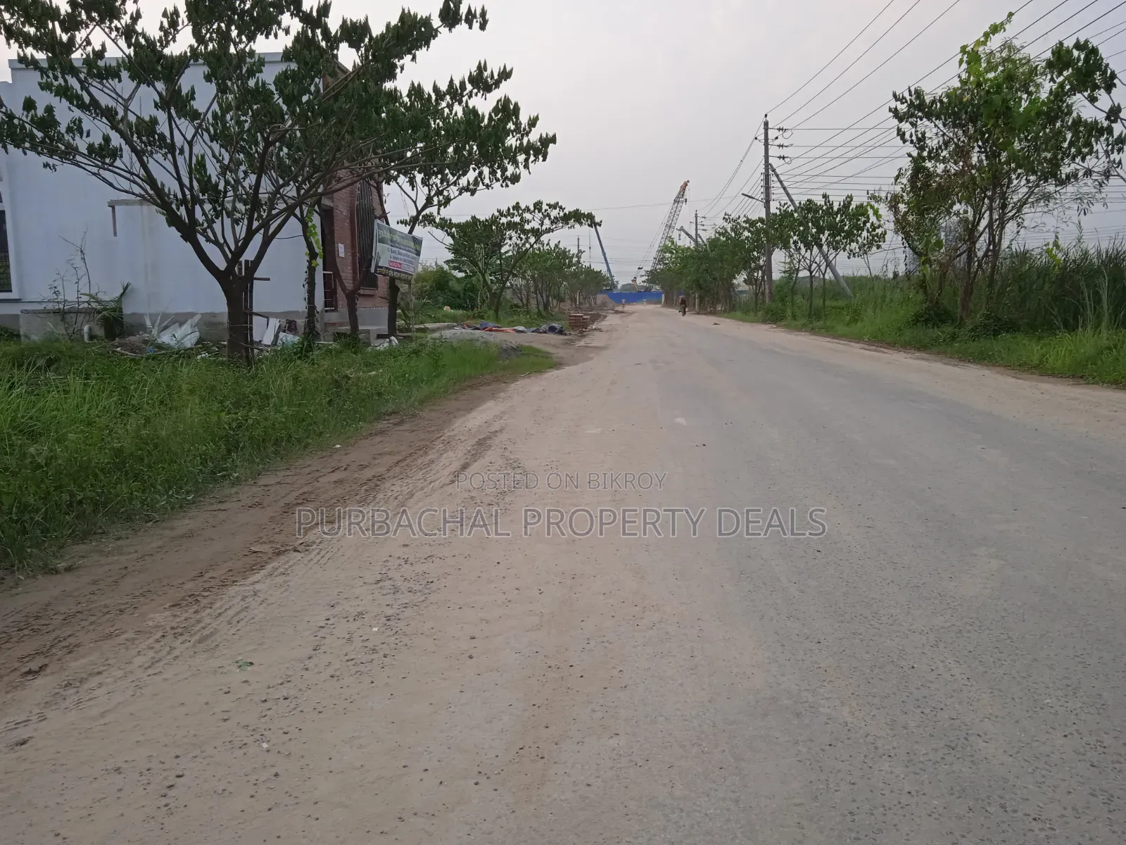 21.60 Katha Lake-View Corner Plot for Sale in Bashundhara R/A Block-P in Basundhara