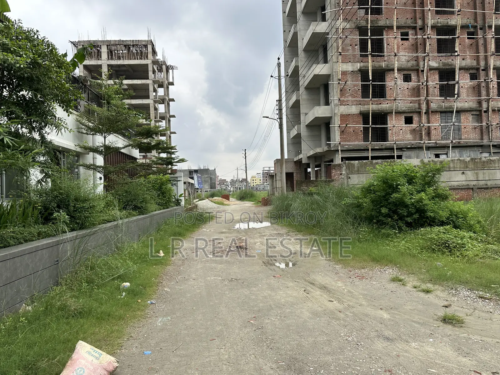 Block-I Extension, 5-Katha, South-Face, Bashundhara R/A in Bashundhara City