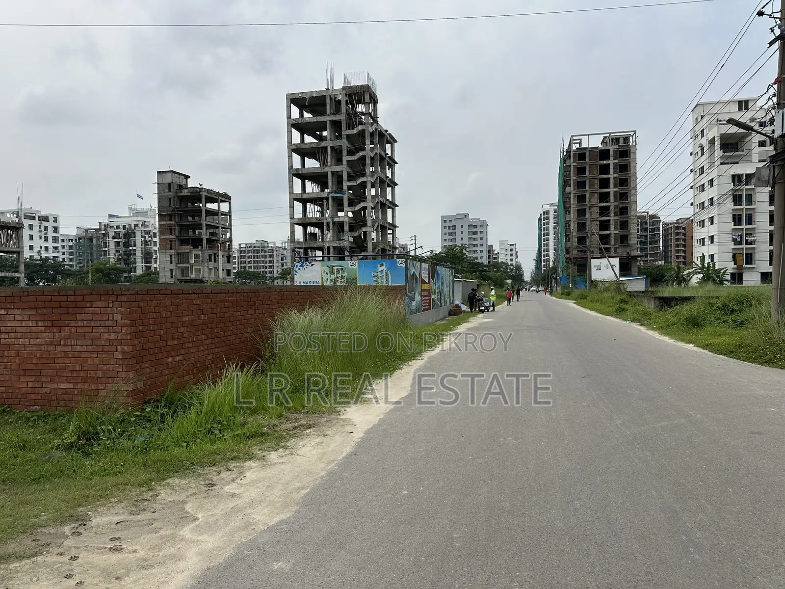 Block-I Extension, 4-Katha, South-Face, Bashundhara R/A in Bashundhara City