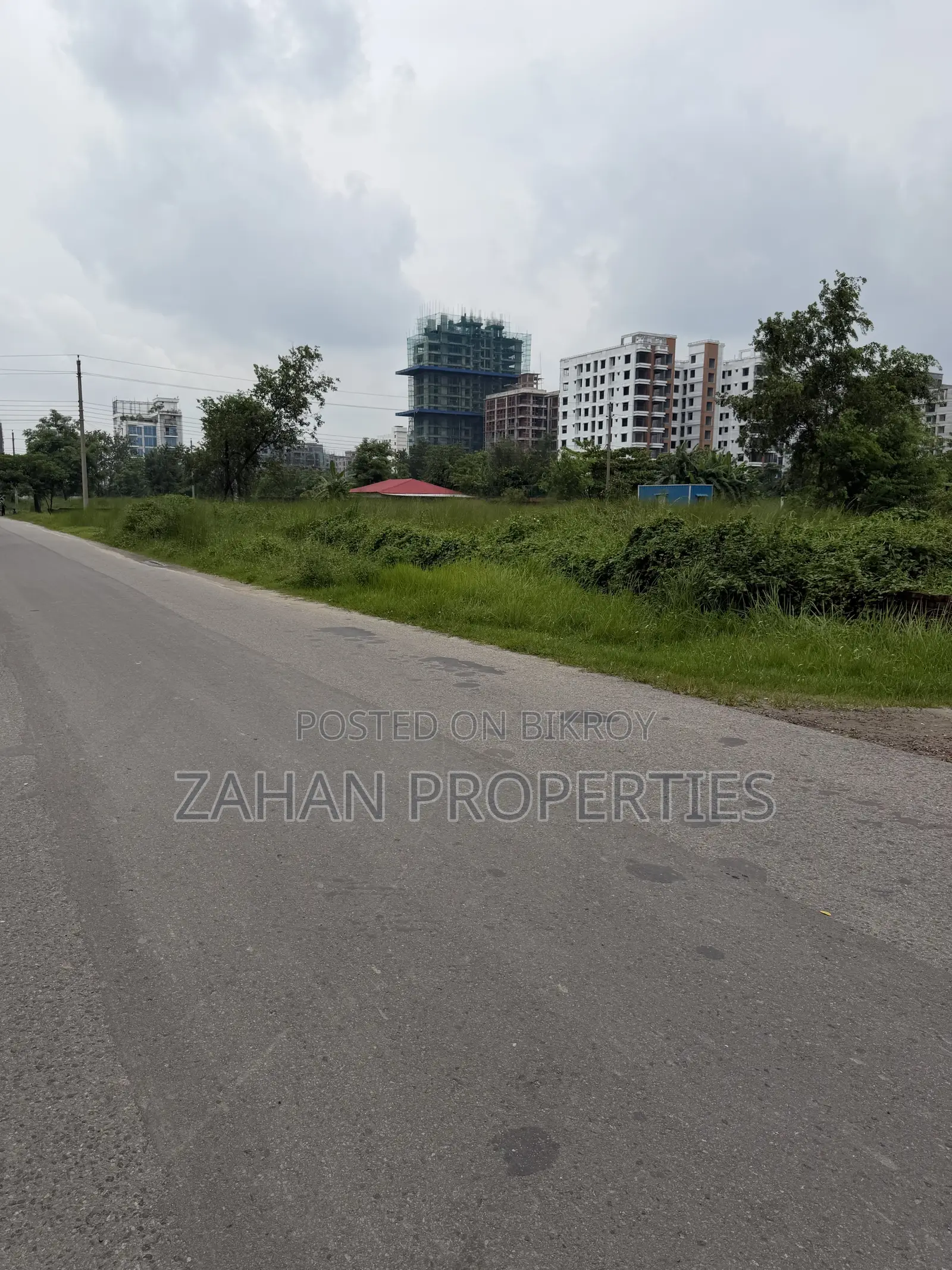 40*25 Ft Road Corner 08 Katha Plot for Sale. N Block Bashundhura R/A in Basundhara